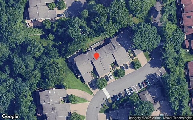 27 Maple Run Dr #27, Jericho, NY 11753