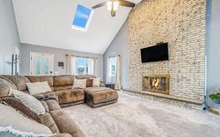 27 Park Blvd, Yaphank, NY 11980