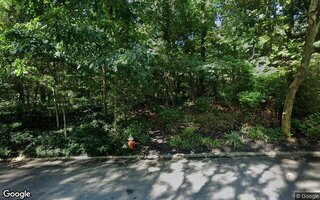 27 Spinning Wheel Ln, Dix Hills, NY 11746