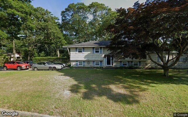 27 Victory Ave, Shirley, NY 11967