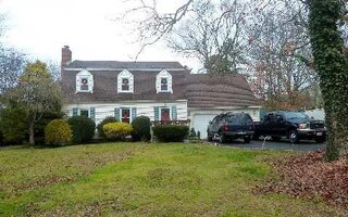 27 Wrana St, Medford, NY 11763