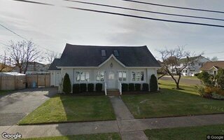 271 President St, Freeport, NY 11520