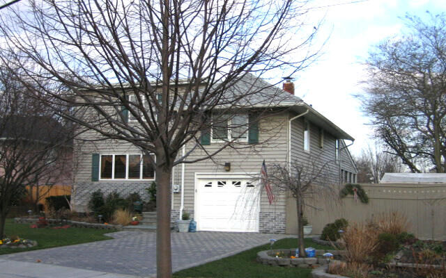 2725 Fox Rd, Baldwin, NY 11510