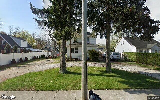 274 Pulaski Rd, Kings Park, NY 11754