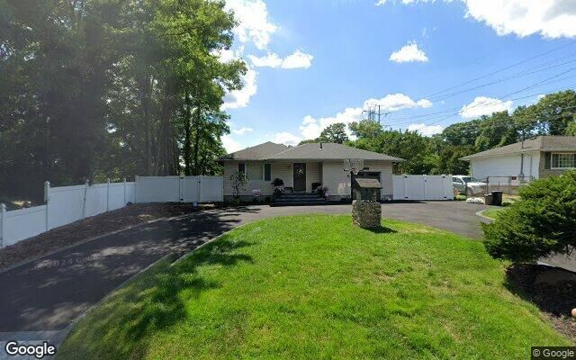 2770 Ocean Ave, Ronkonkoma, NY 11779