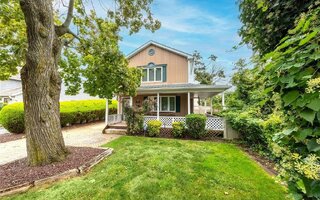 2777 Park Ave, Baldwin, NY 11510