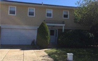 2785 School St, Bellmore, NY 11710