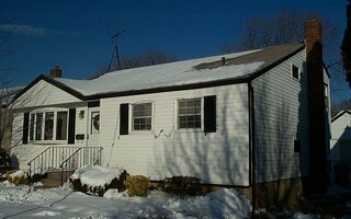 28 Howard Ave, Freeport, NY 11520