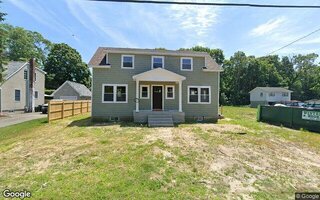 28 Locust St, Bayport, NY 11705