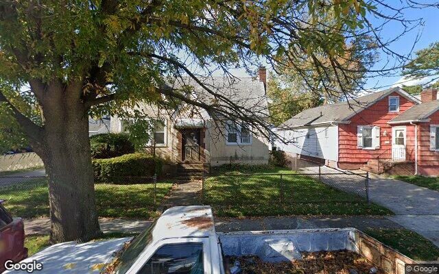 28 Taylor Pl, Hempstead, NY 11550