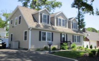 28 Virginia Ave, Freeport, NY 11520