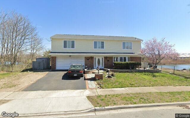 2801 Lincoln Blvd, Merrick, NY 11566