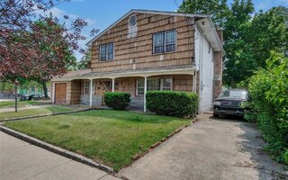 2805 Mott Ave, Far Rockaway, NY 11691