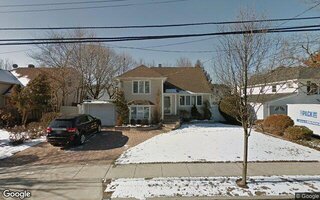 2810 Riverside Ave, Merrick, NY 11566
