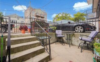 2827 Batchelder St, Brooklyn, NY 11235
