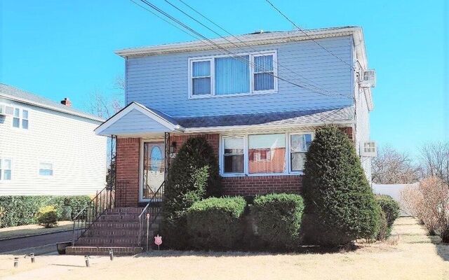 2829 Elm St, Oceanside, NY 11572 (House View)