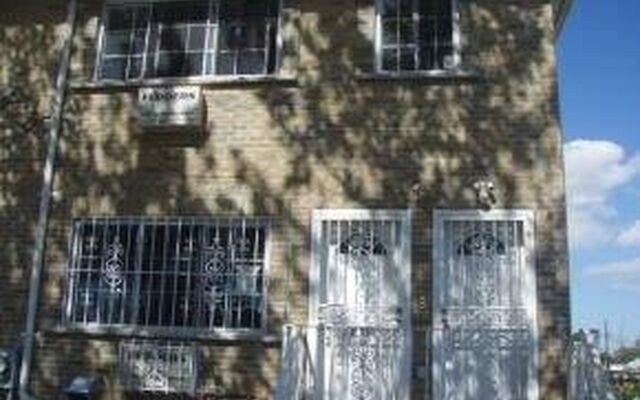 2839 Linden Blvd, Brooklyn, NY 11208