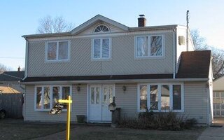 284 Orchid Rd, Levittown, NY 11756