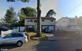 284 Silver St, West Babylon, NY 11704