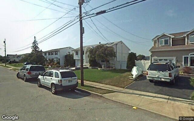 2848 Riverside Dr, Wantagh, NY 11793
