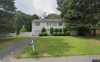 285 Rabbit Run, Riverhead, NY 11901