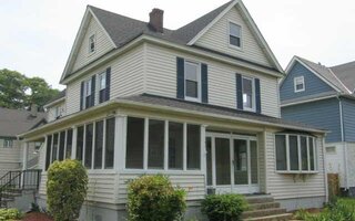 285 S Bayview Ave, Freeport, NY 11520