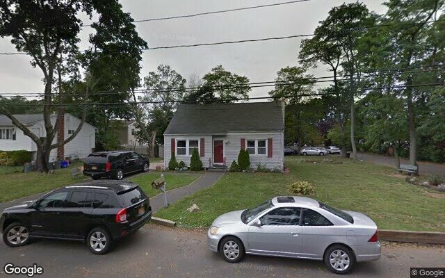286 Washington Ave, Amityville, NY 11701