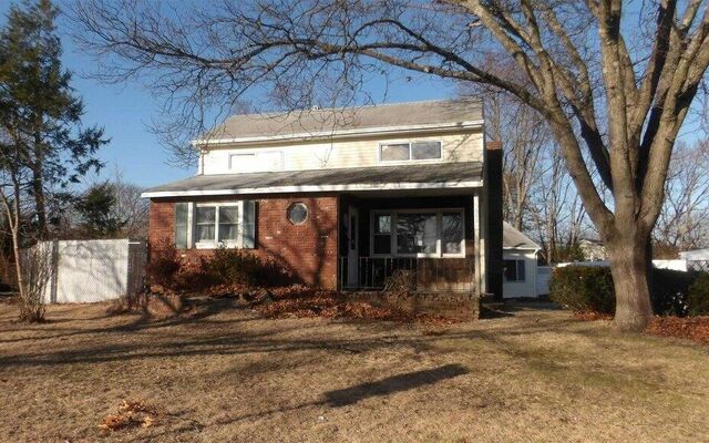 287 Eastwood Blvd, Centereach, NY 11720