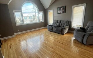 2874 Shore Rd, Seaford, NY 11783