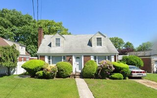 288 Garden Pl, West Hempstead, NY 11552