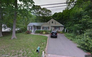 288 Rose Ln, Smithtown, NY 11787