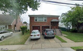 29-17 211th St, Bayside, NY 11360