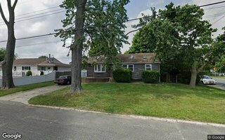 29 A Hewes St, Brentwood, NY 11717