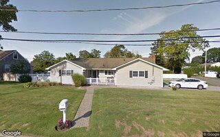 29 Bayview Pl, Amityville, NY 11701