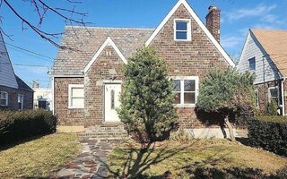 29 Foster Pl, Hempstead, NY 11550