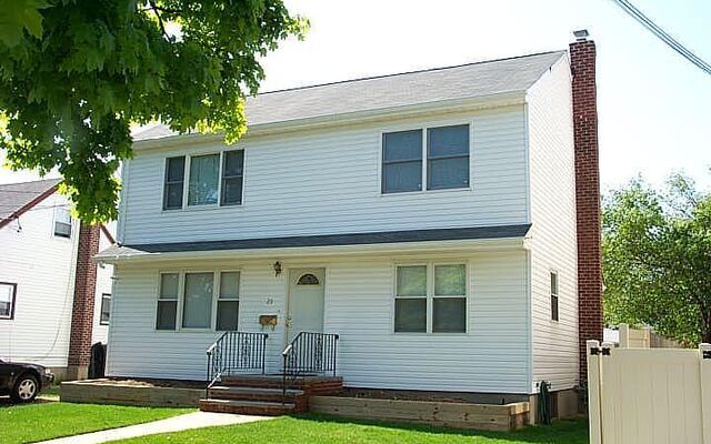 29 Meade Ave, Bethpage, NY 11714