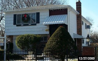 29 Park Pl, Roosevelt, NY 11575