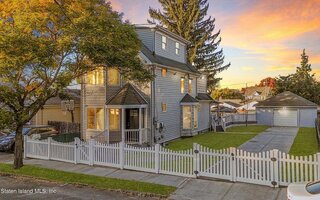 29 Wenlock St, Staten Island, NY 10303