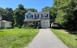 290 Cypress Dr, Mastic Beach, NY 11951