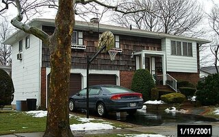 2934 Bayside Ct, Wantagh, NY 11793