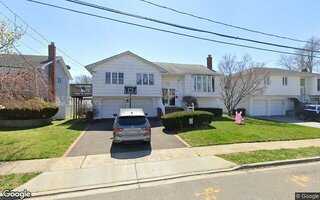 2946 Hampton Ct, Wantagh, NY 11793