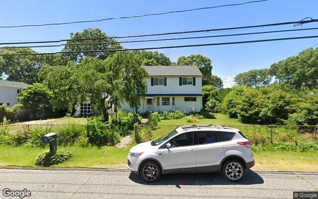 299 Auborn Ave, Shirley, NY 11967 (Yard)