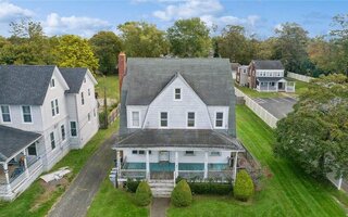 299 S Ocean Ave, Patchogue, NY 11772