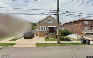 3-32 127th St, College Point, NY 11356