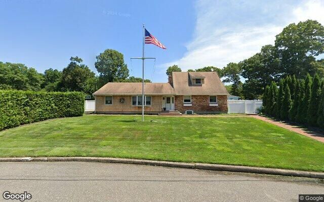3 Clematis St, Port Jefferson Station, NY 11776