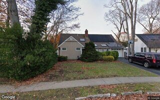 3 Copper Beach Pl, Merrick, NY 11566
