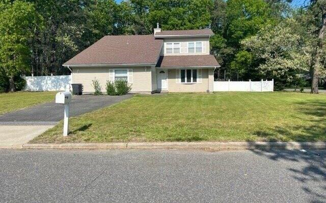 3 Felway Dr, Coram, NY 11727 (House View)