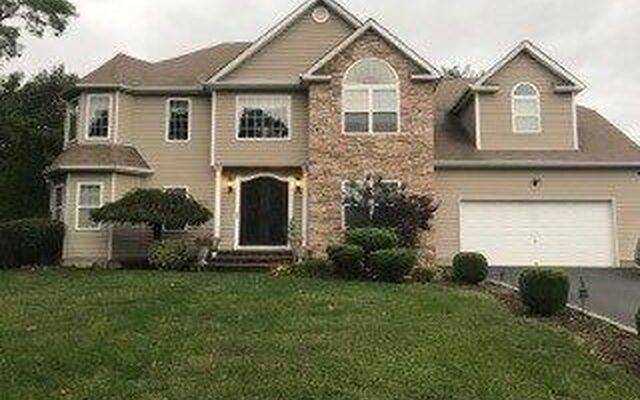 3 Justin Cir, Port Jefferson Station, NY 11776