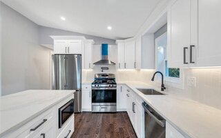 3 King Rd, Kings Park, NY 11754