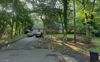3 Marilyn Ct, Setauket, NY 11733